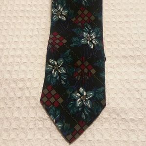 Geoffrey Beene Mens 100% Silk Tie